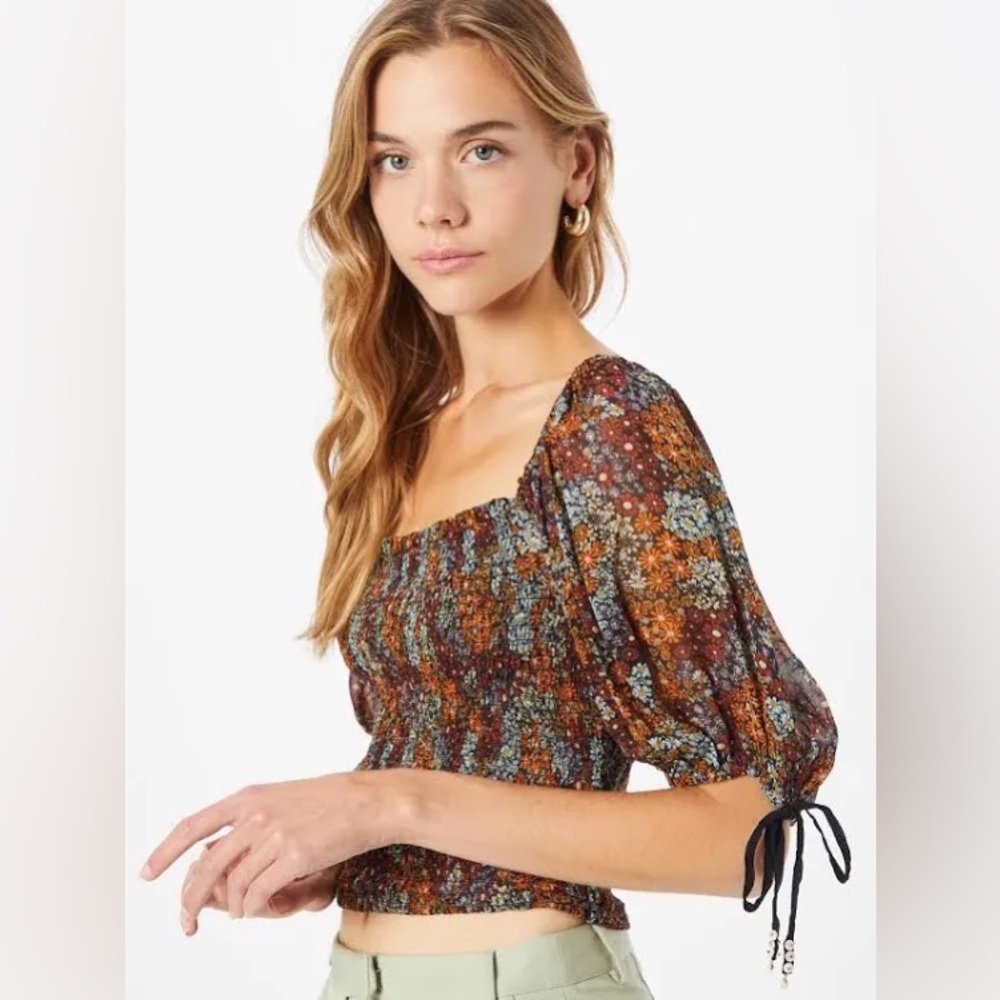 Free People Back On Top Floral Puff Sleeve Crop Top Dark Combo Size S NWT